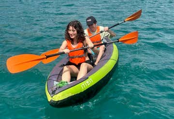 Kayak tour on the Loriguilla reservoir and the Turia river