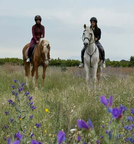 Paseo a caballo en los campos de Liria