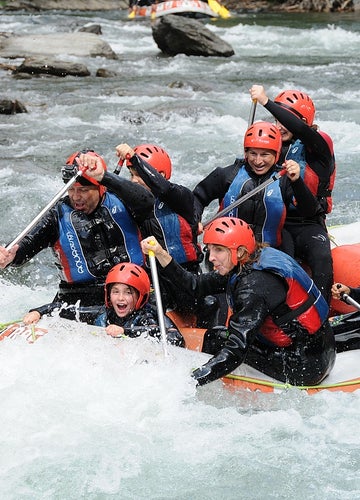 Irn Raft Rafting infantil entre Llavorsí y La Moleta en el Pallars Sobirà ...