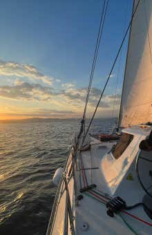 Excursiones en catamarán en Barcelona