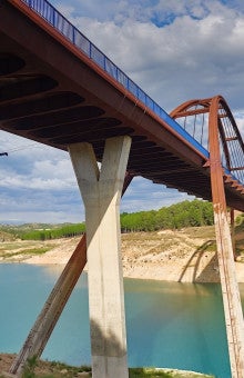 Bungee jumping in Yeste