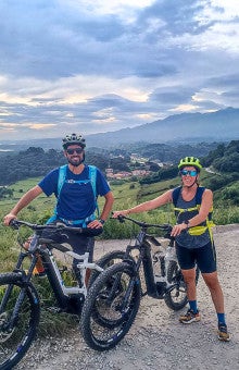 Bike and E-bike in Llanes